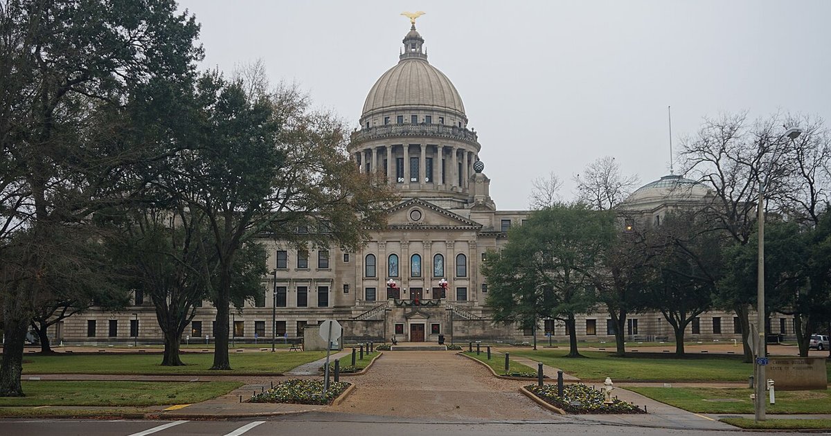 Jackson, MS — Jackson December 2018 02 (Mississippi State Capitol) (cropped)